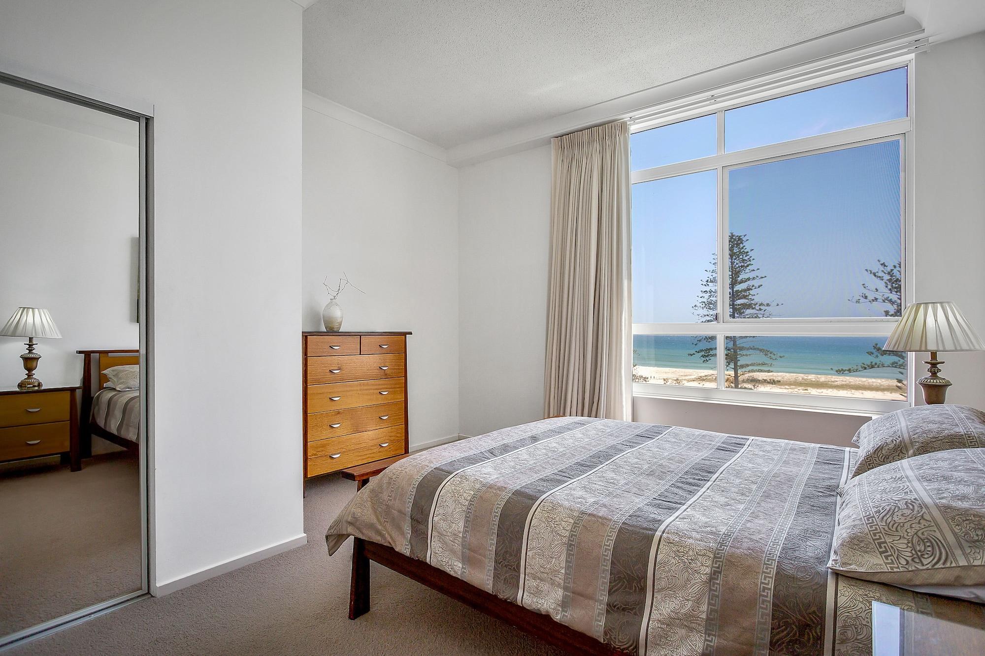 Kirra Beach Apartments Гоулд Коуст Екстериор снимка