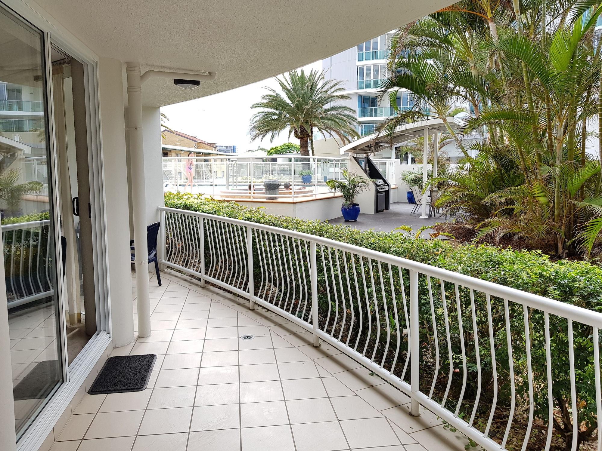 Kirra Beach Apartments Гоулд Коуст Екстериор снимка