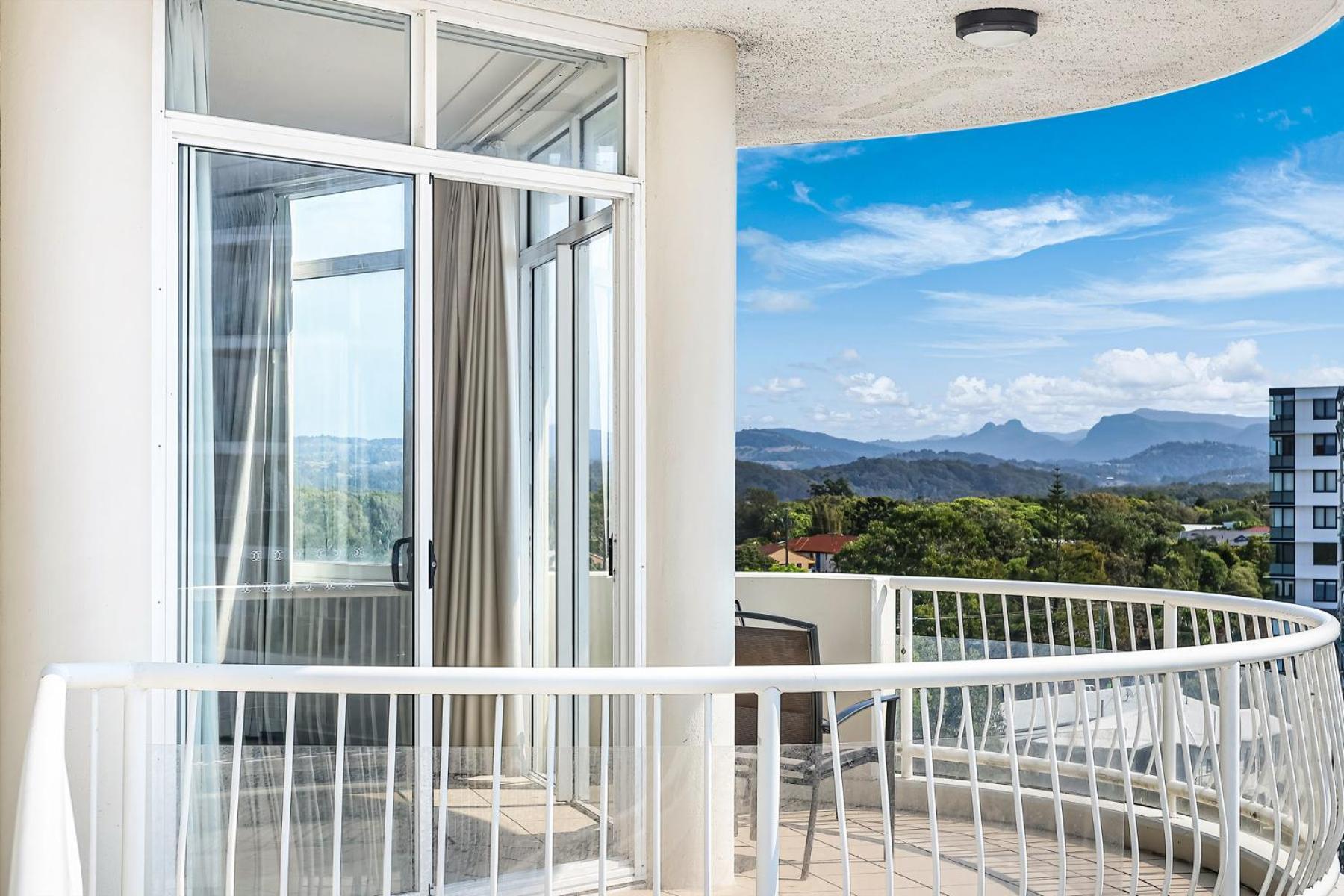 Kirra Beach Apartments Гоулд Коуст Екстериор снимка